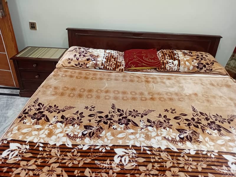 King Size Solid wood Bed with side Tables 6