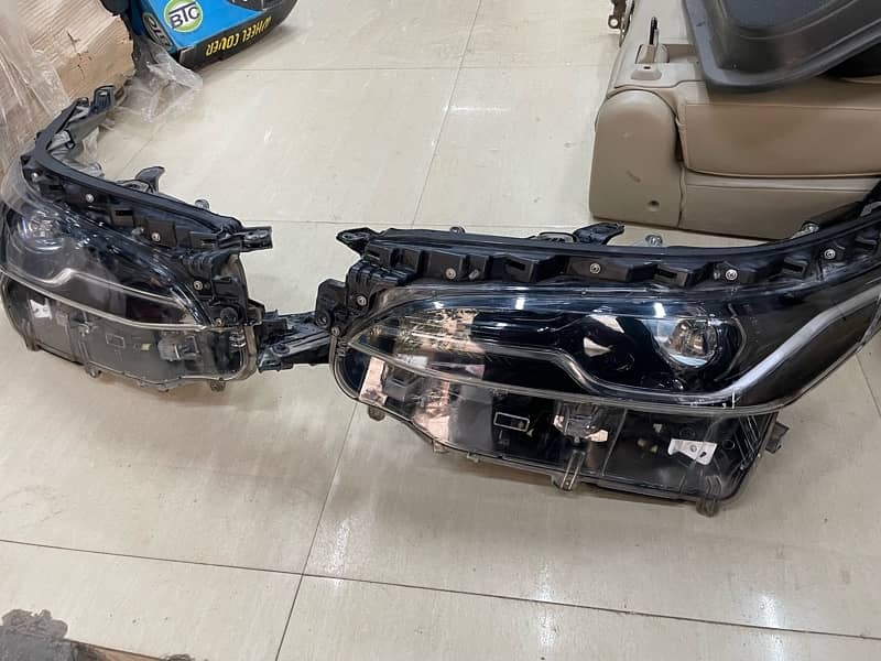 Toyota Fortuner sigma original headlight available 1