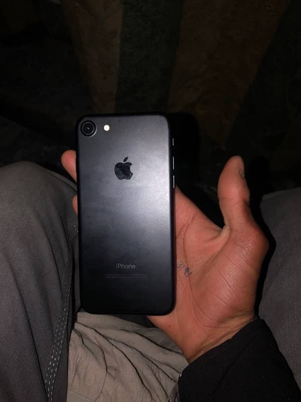 iPhone 7 32GB 0