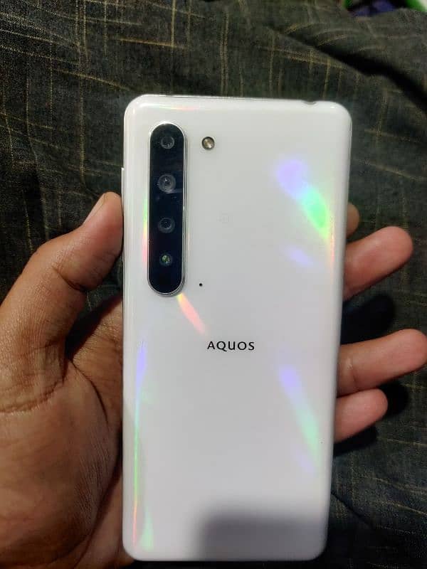 Aquos r5 5g 27k 4