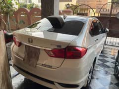 Honda City 1.5 2022 b2b genuine 1st owner