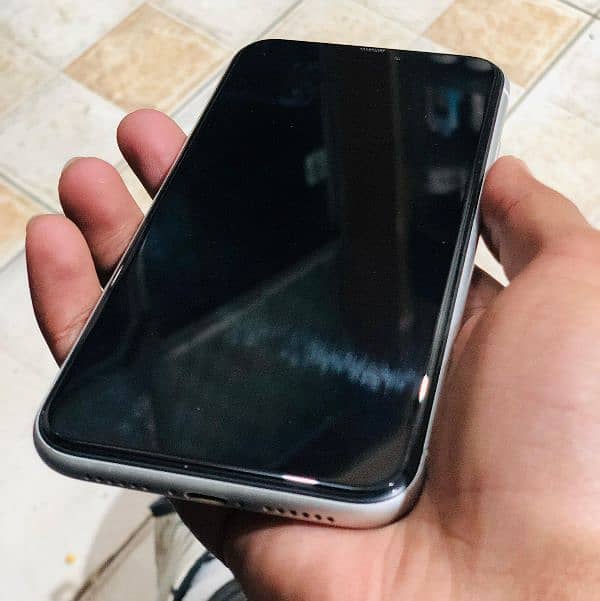 I phone XR 64 GB 10/10 2