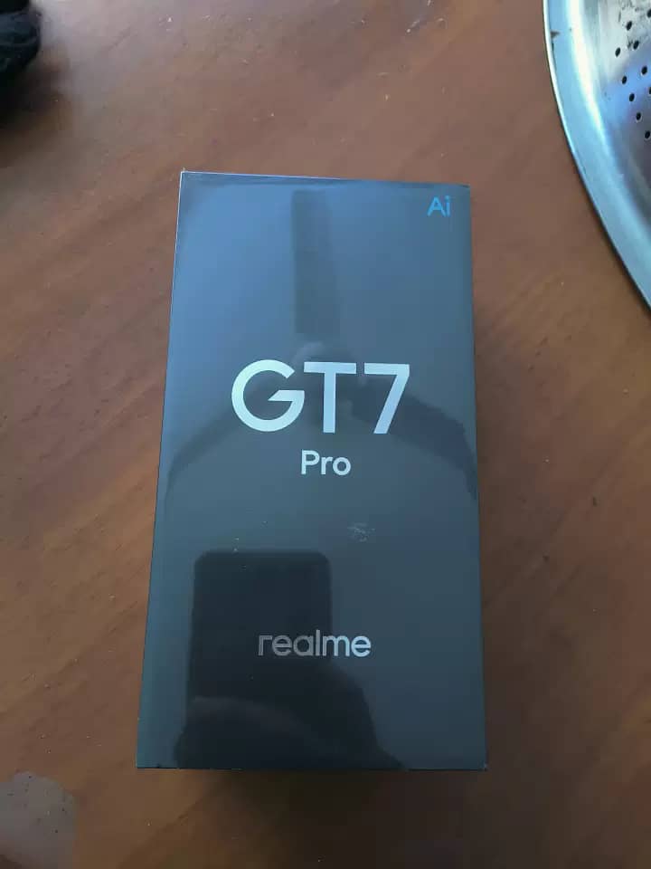 Realme GT 7 Pro just Box open 256 GB/12GB 0