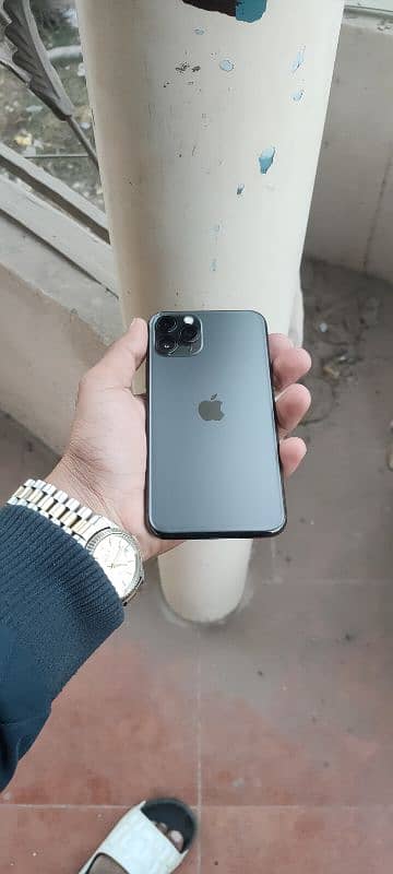 iphone 11 pro 0