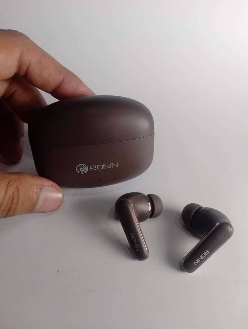 Ronin R-140 Earbuds 3