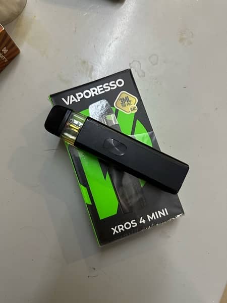 Xros 4 Mini 4