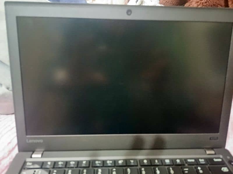 Lenovo Thinkpad ×270 i5 6th generation 8/128 Laptop with charger 2