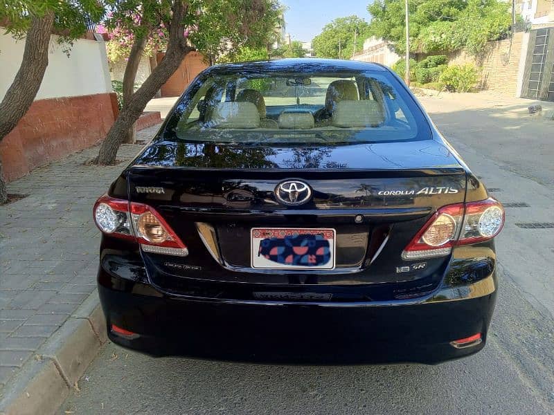 Toyota Corolla Altis 2009 3