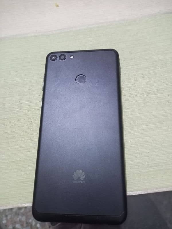 Huawei y9 2018 ram3 room32 1