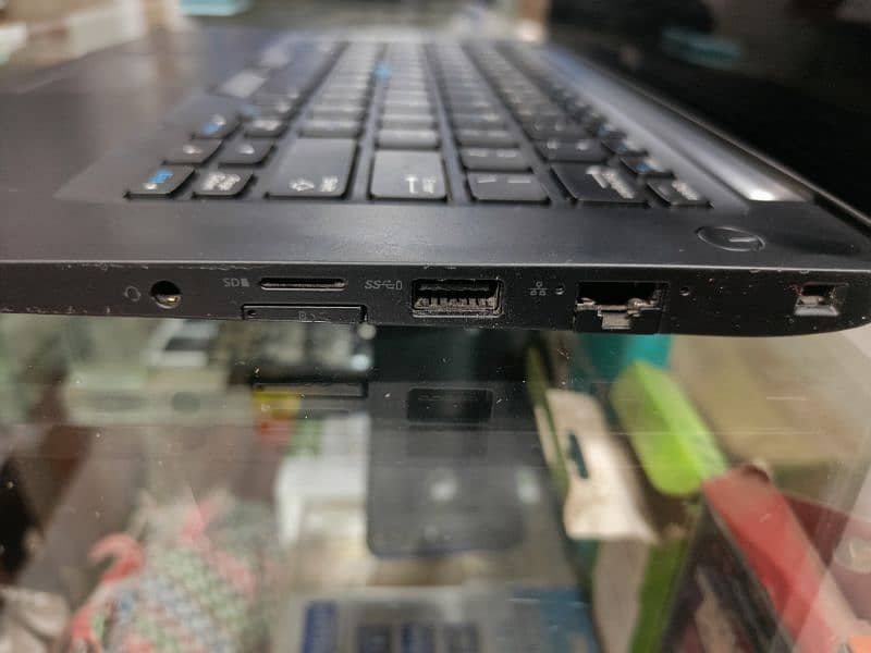 Dell Latitude 7480 7TH Generation . Touch Screen 3