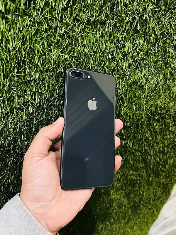 iphone 8plus Pta 64 GB 1