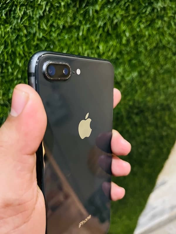 iphone 8plus Pta 64 GB 2