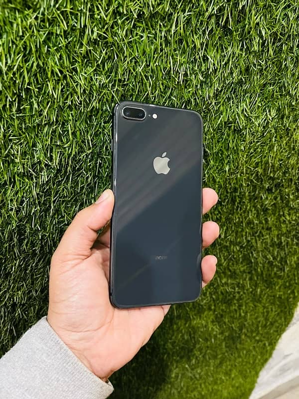 iphone 8plus Pta 64 GB 7