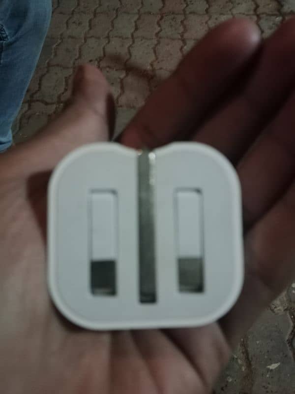 iPhone orignal charging plug 2