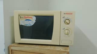 microwave oven In Good & Working condition