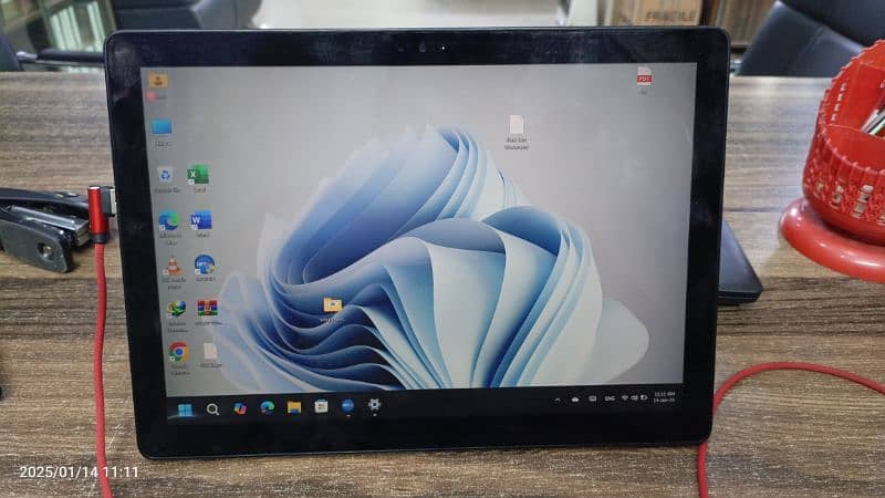 Dell Laptop Touch Screen Like Tablet 0