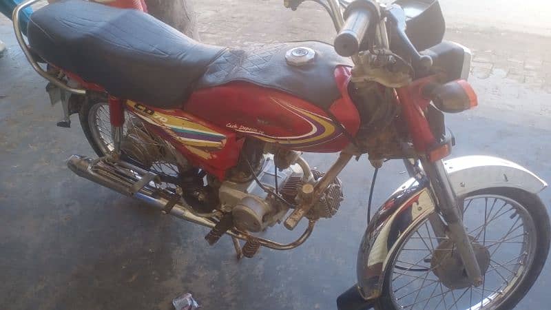 HONDA CD 70 2014 MODEL IN A FRESH CONDITION 2