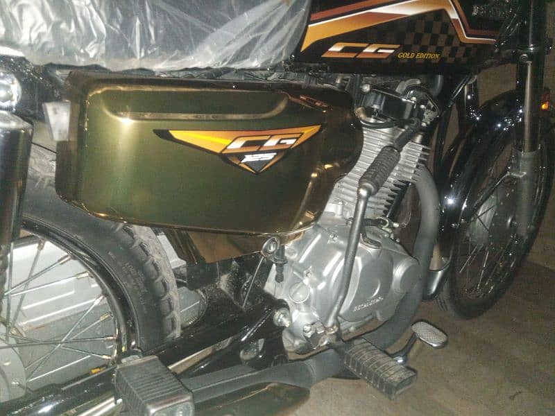 1. "For Sale: Powerful 125cc Bike in Top Condition 1