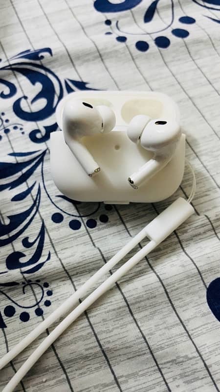 Apple Airpods pro 2 Type C 9 months warrenty 0