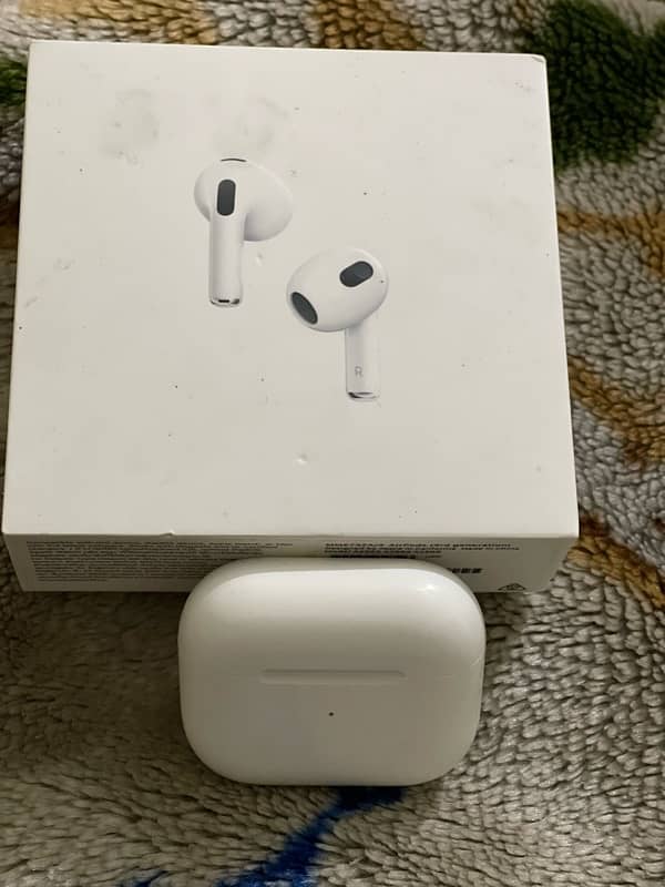 Apple AirPods 3rd generation 3