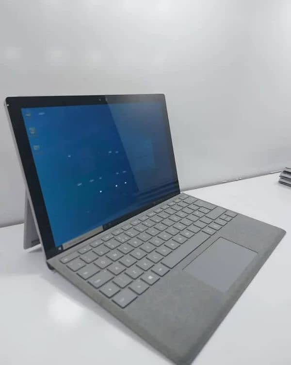 MICROSOFT SURFACE PRO 4 ( i5 6th gen) 8/256 Fresh import Fixed Price 0