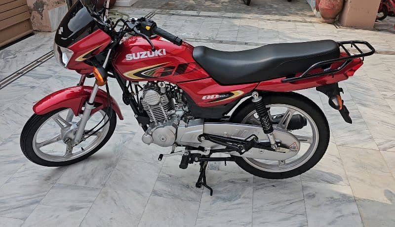 suzuki 110 bike urgent sale 1st owner 3