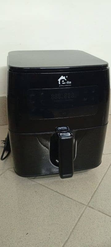 (Brand New) e-lite Air Fryer 4