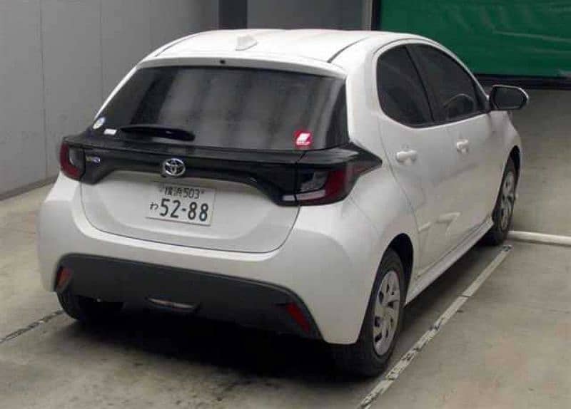 Toyota Yaris 2022 4