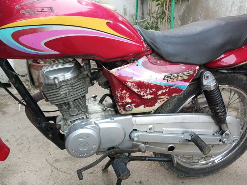 SUPER POWER 125, 8