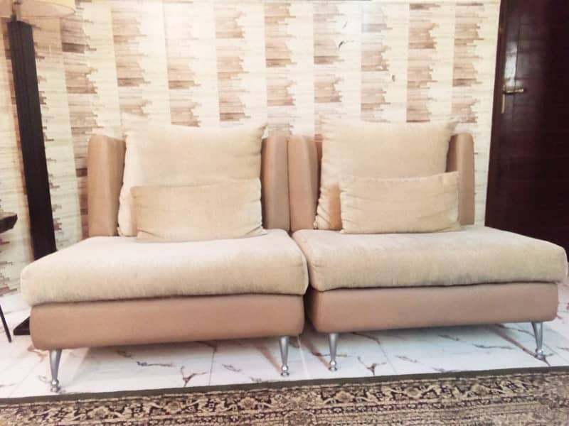 5 seater, 1 day-bed sofa set for sale 1