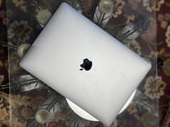 Apple MacBook Air M1,2020