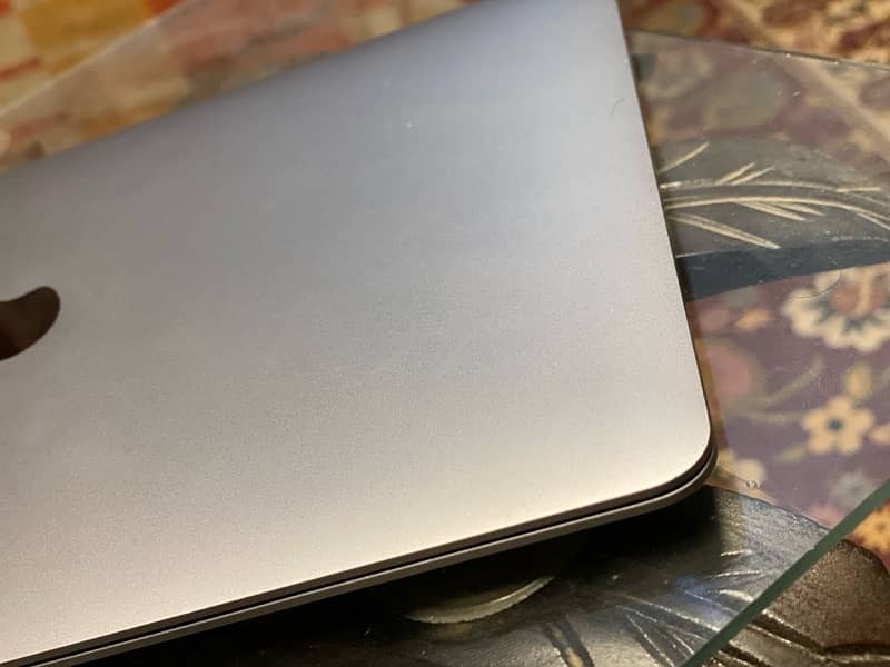 Apple MacBook Air M1,2020 2