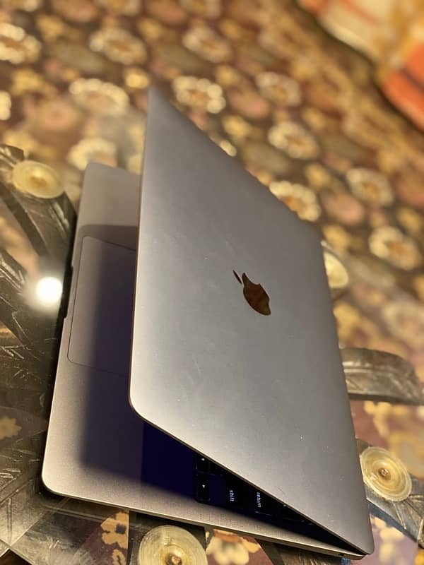 Apple MacBook Air M1,2020 5