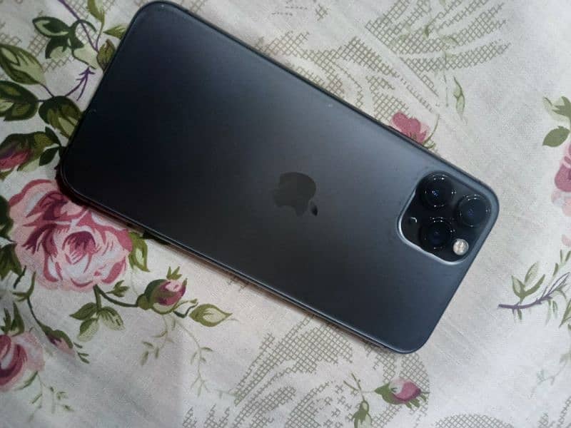 Iphone 11 pro PTA 0