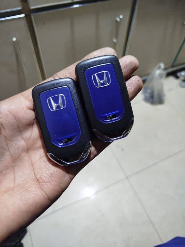 Honda vezal samart key 1