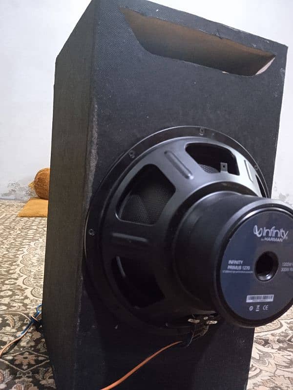 infinity subwoofer 300rms 3