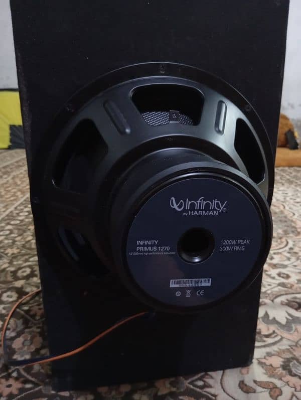 infinity subwoofer 300rms 4