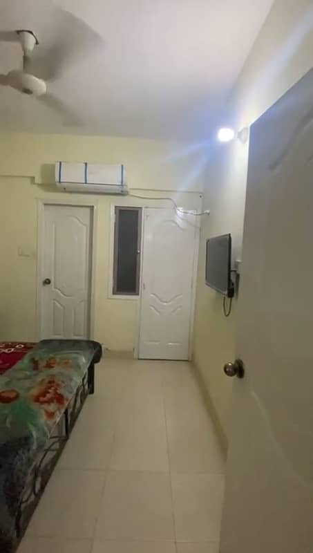 2nd Floor 3 Bed DD Flat For Sale In Gulshan-e-Iqbal Block 1 5