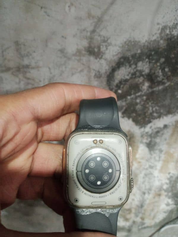 used watch in 10 months used me 3