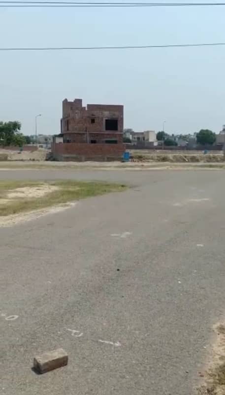 10 Marla Possession all dues cleared Plot Dha Phase 5 Lahore 0