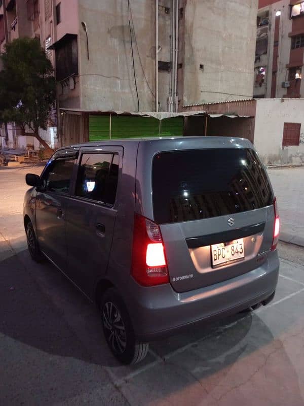 Suzuki Wagon R 2018 9