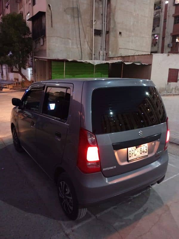 Suzuki Wagon R 2018 11