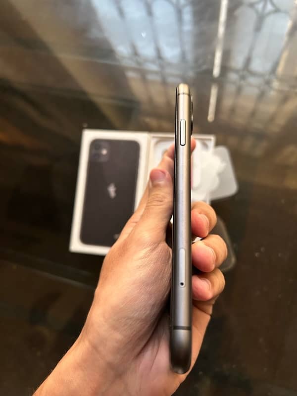 iphone 11 64gb non pta 4