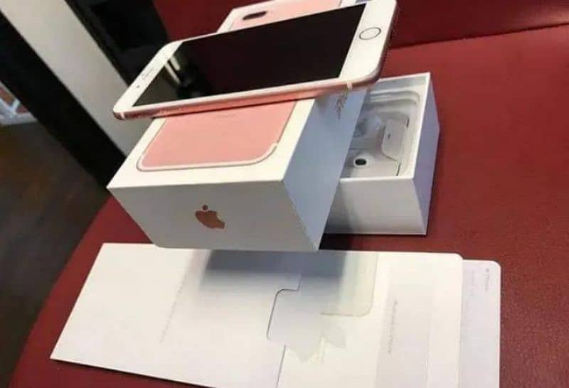 iPhone 7 plus 128/gb with box My WhatsApp number 0326/7720513 0