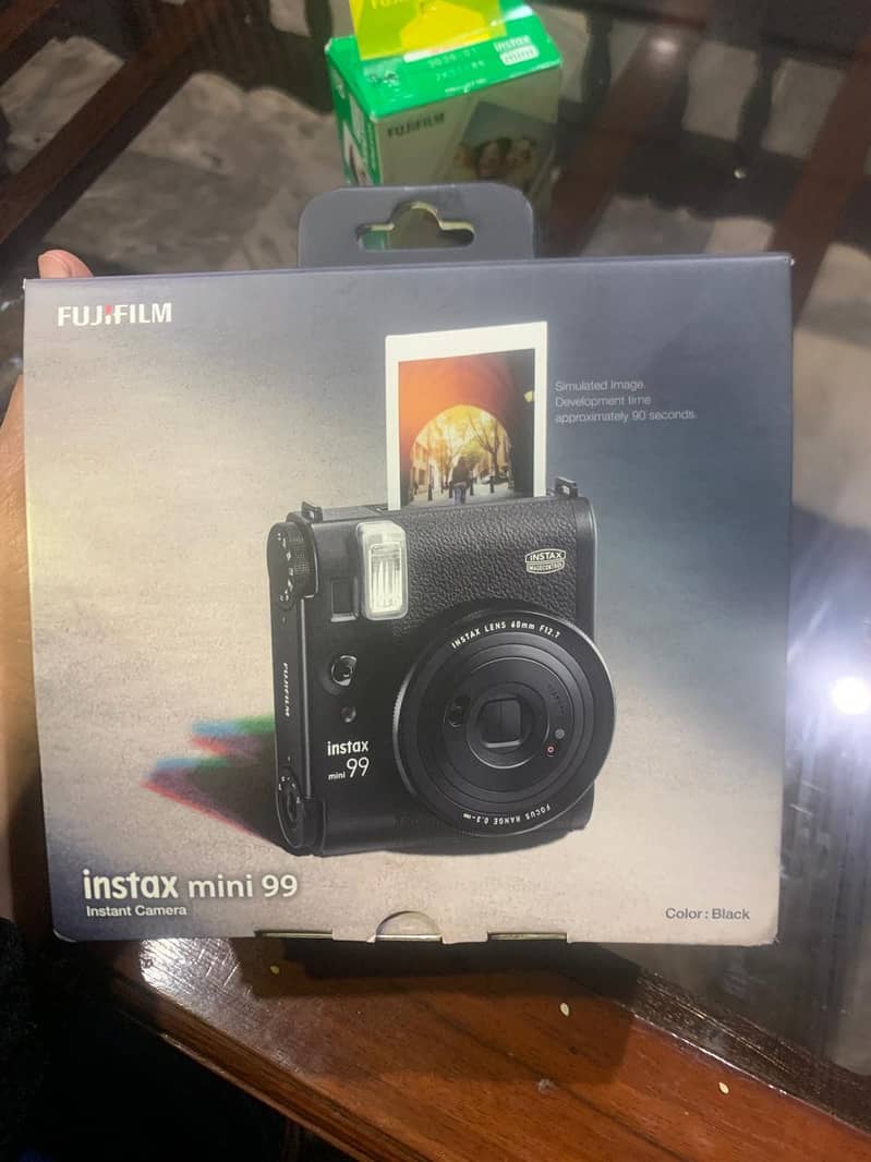 Brand new fujifilm instant camera with 20 sheets (free) 2