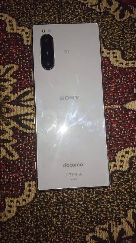 Sony Xperia 5 0