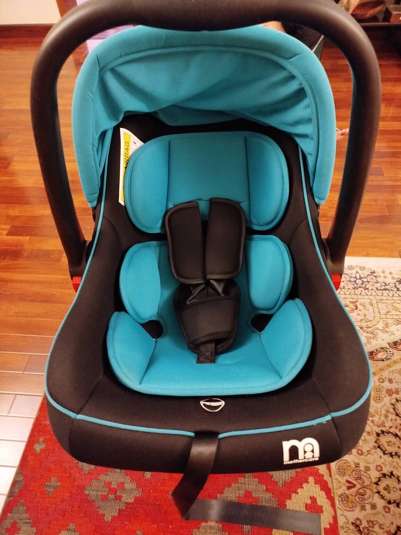 Mothercare Carry Cot plus Car seat 3