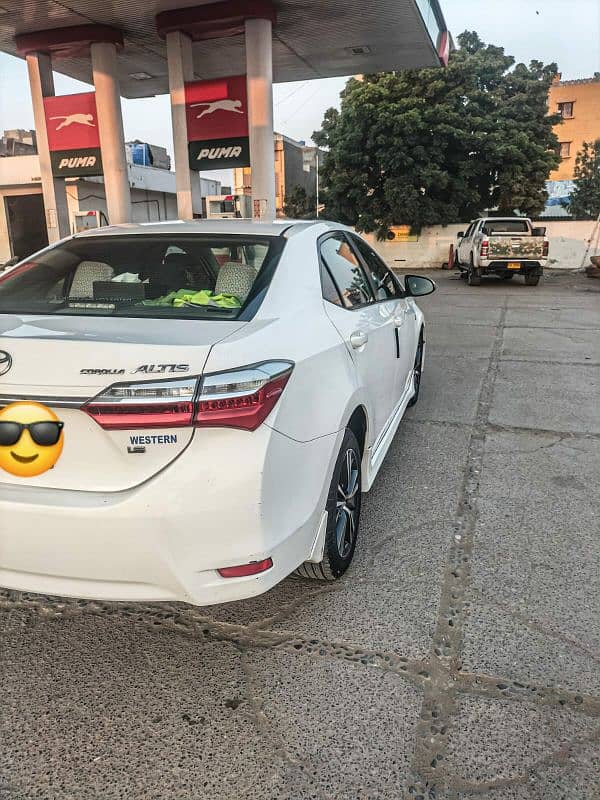 Toyota Corolla Altis 1.6 2018 8