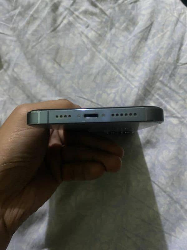 iPhone 13 pro max (non-PTA) 6