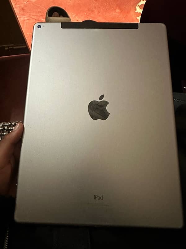 iPad Pro ( 12.9 inch ) 128gb 5